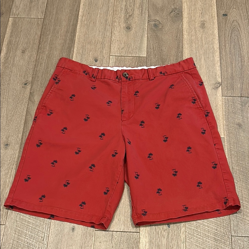 Old Navy Men’s Red Shorts with Palm Tree Print